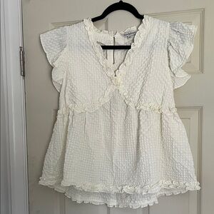 DAVI & DANI White Textured Ruffle Blouse